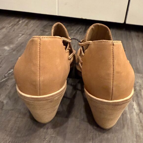 NWOT Eileen Fisher, tan, Peep toe sandals size 9 - Picture 4 of 6